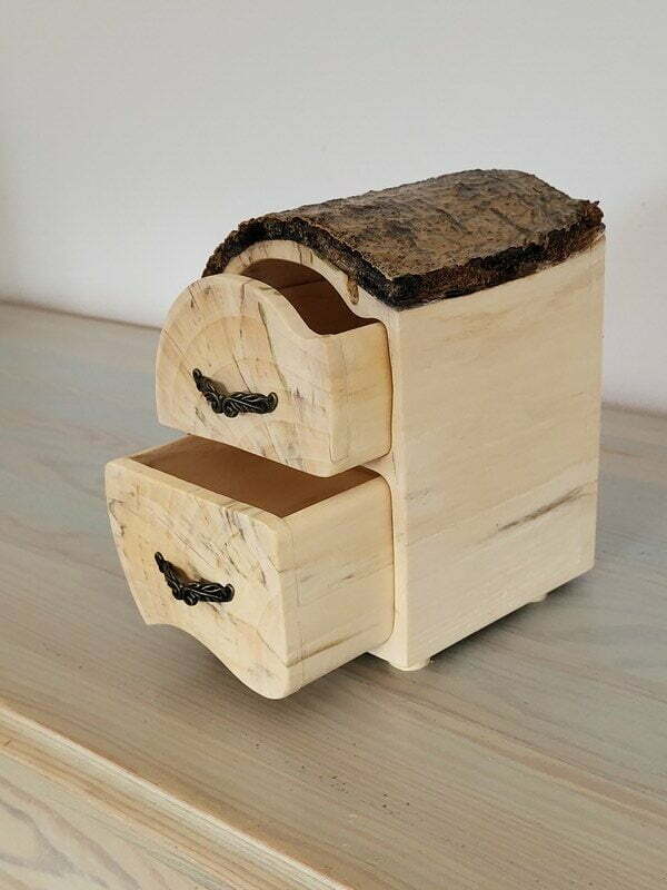Aspen wood log