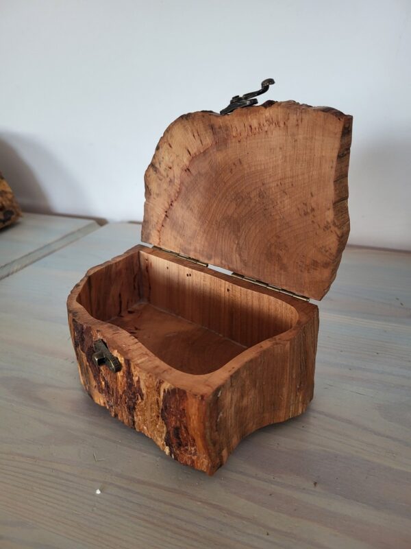 Black hornbeam wooden box